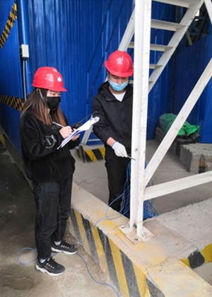 CQ9电子「中国」官方网站为某公司混凝土搅拌站做雷电防护装置检测工作
